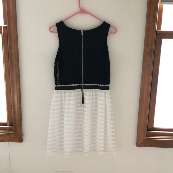 Fancy dress - Picture 2 of 2